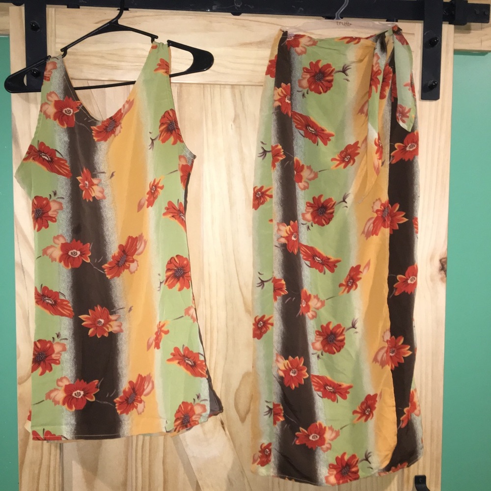 Short sleeve shirt with a wrap around skirt